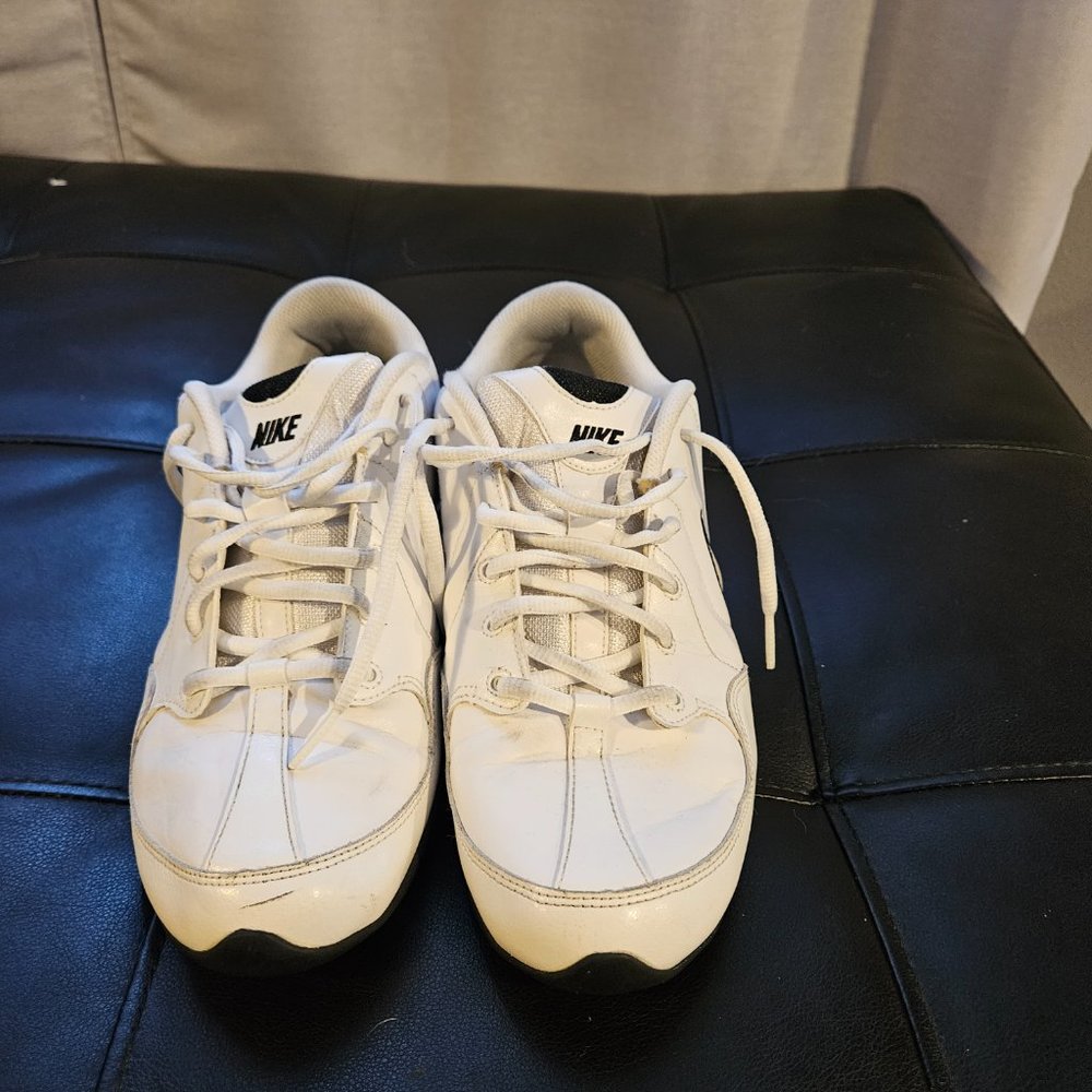Shoes - Picture 4 of 7